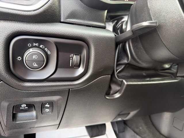 Used 2023 RAM 1500 Big Horn AWD/4WD image 29