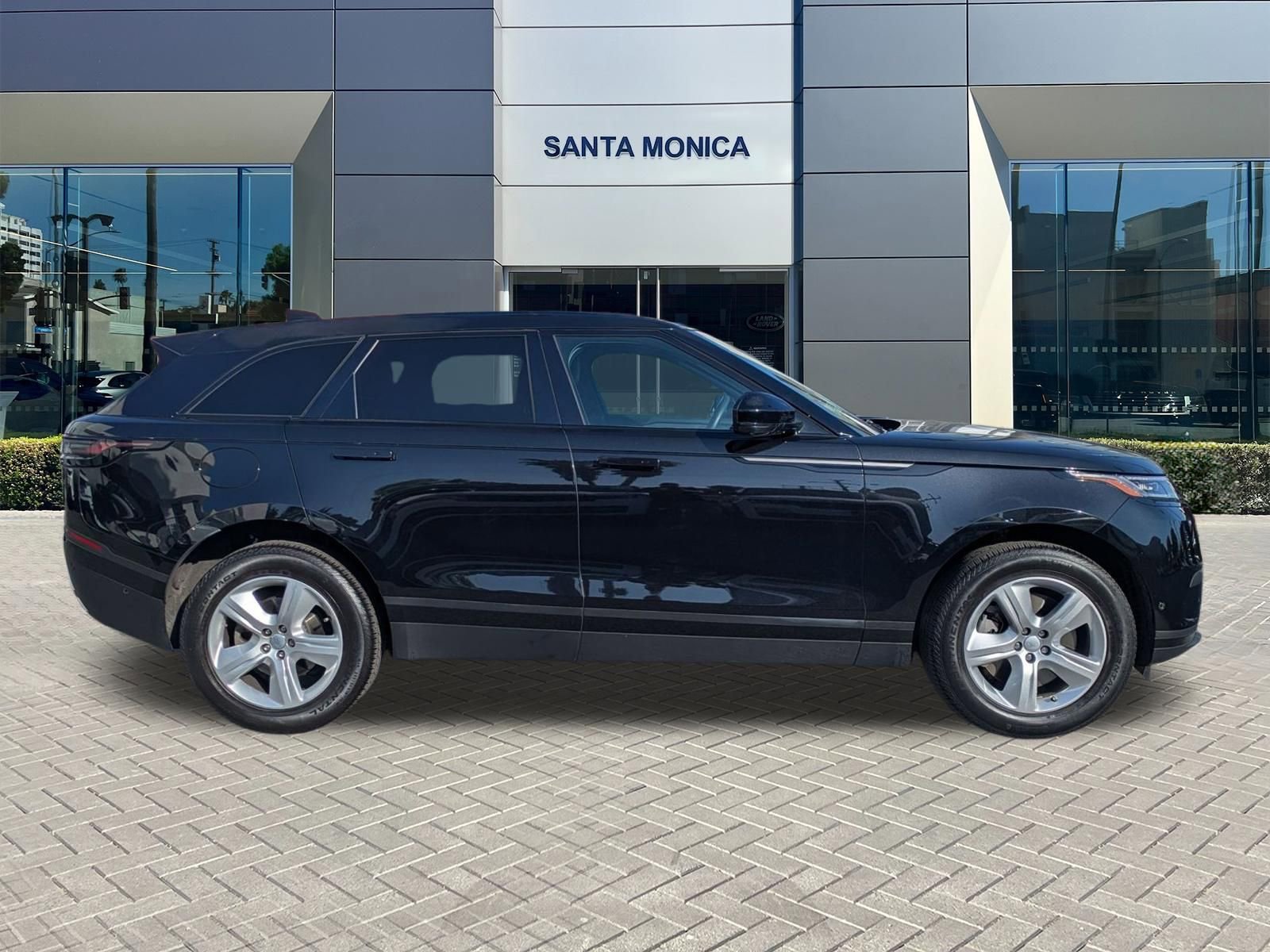 Used 2026 Land Rover Range Rover Velar S image 4