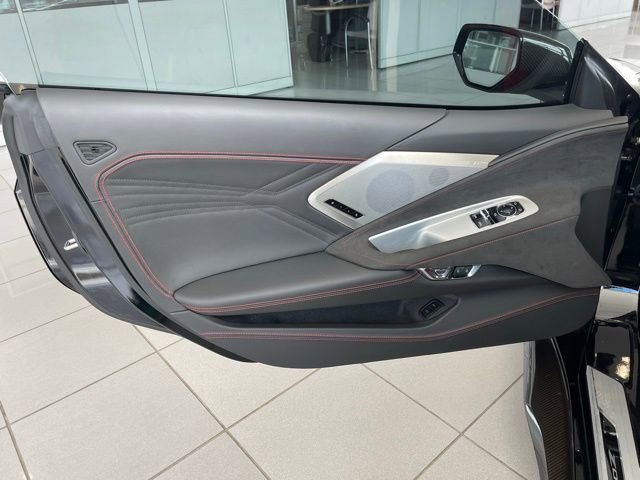 Used 2025 Chevrolet Corvette Z06 image 22