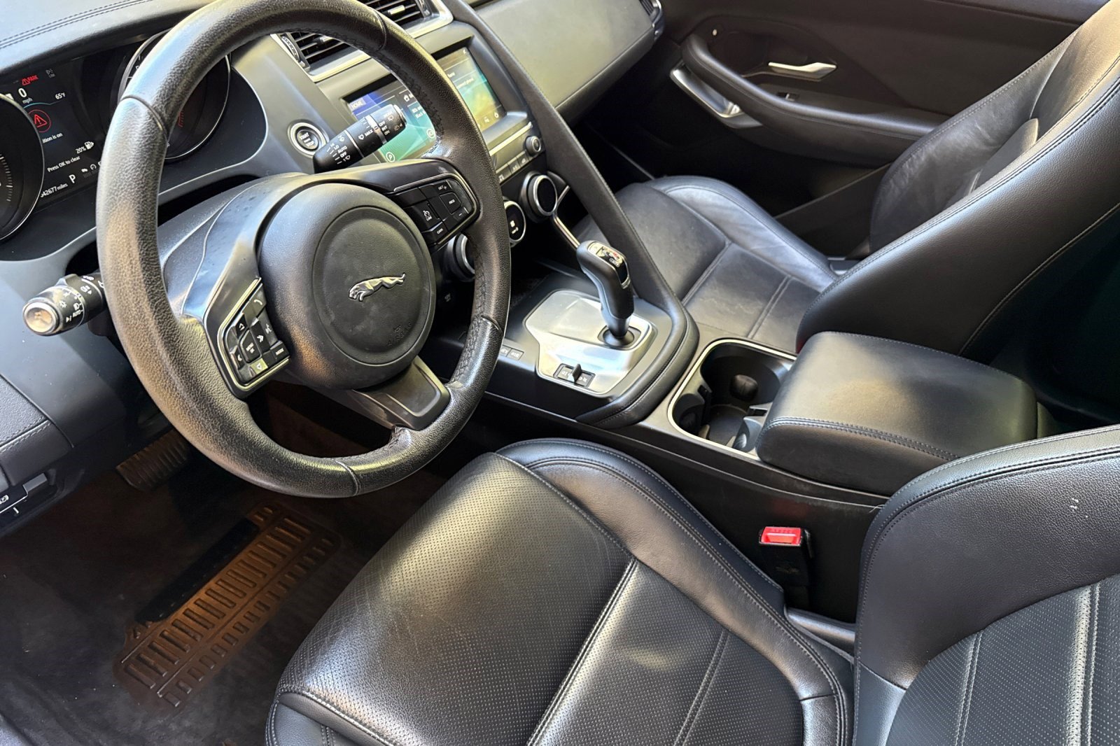 Used 2019 Jaguar E-PACE S AWD/4WD image 4