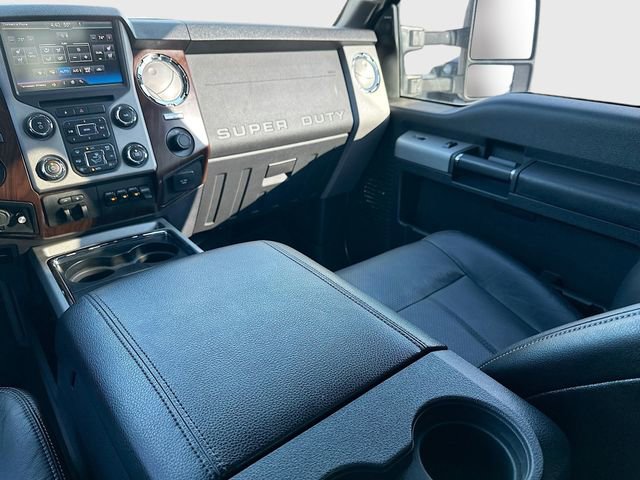 Used 2014 Ford F250 Lariat w/ Lariat Interior Package image 19
