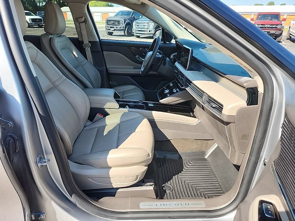 Used 2022 Lincoln Corsair FWD image 37