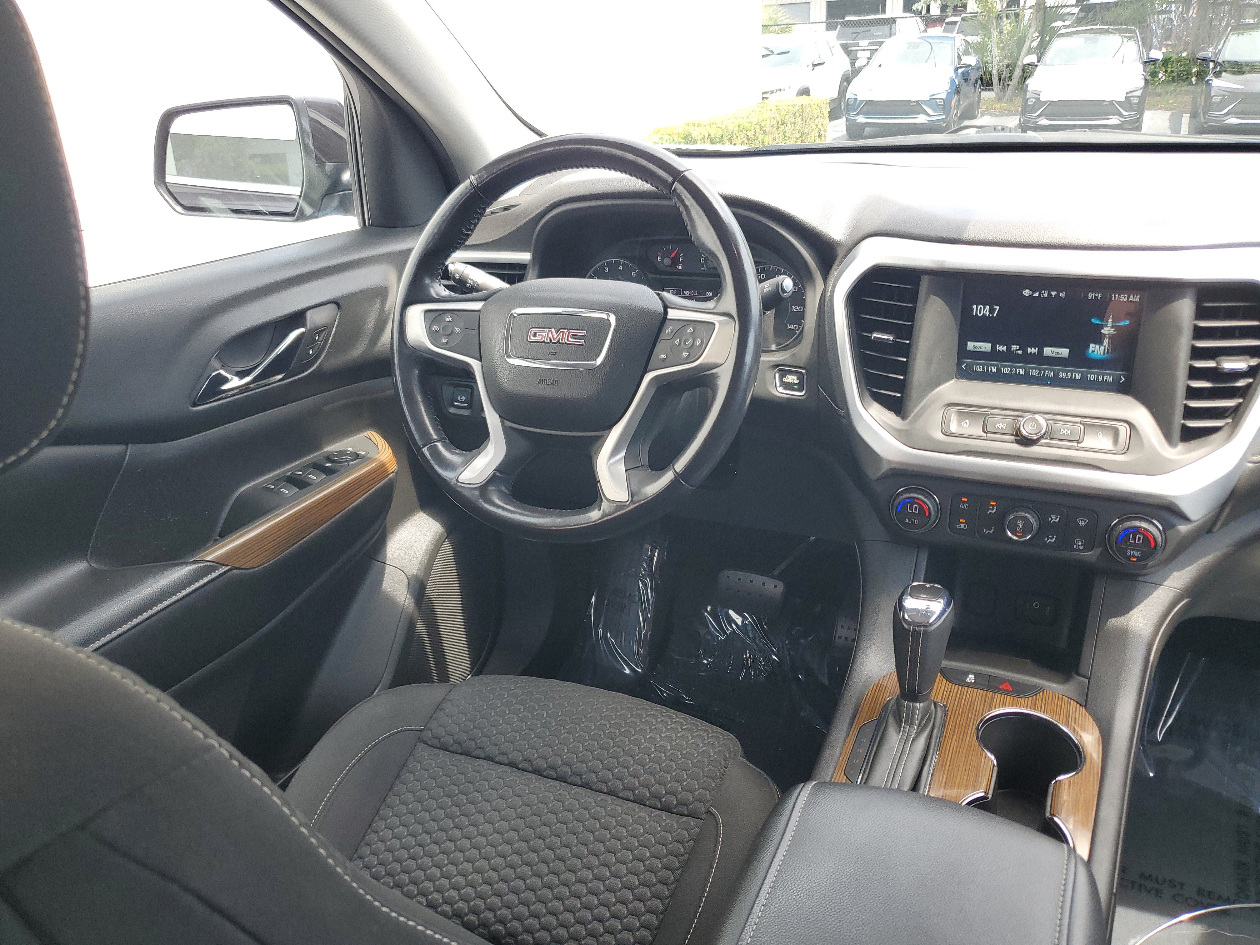 Used 2018 GMC Acadia SLE w/ LPO, Cargo Package FWD image 15