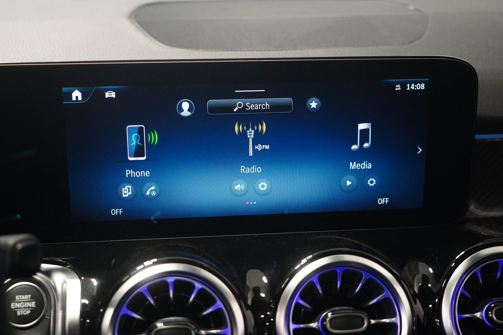New 2026 Mercedes-Benz GLB 250 4MATIC image 24