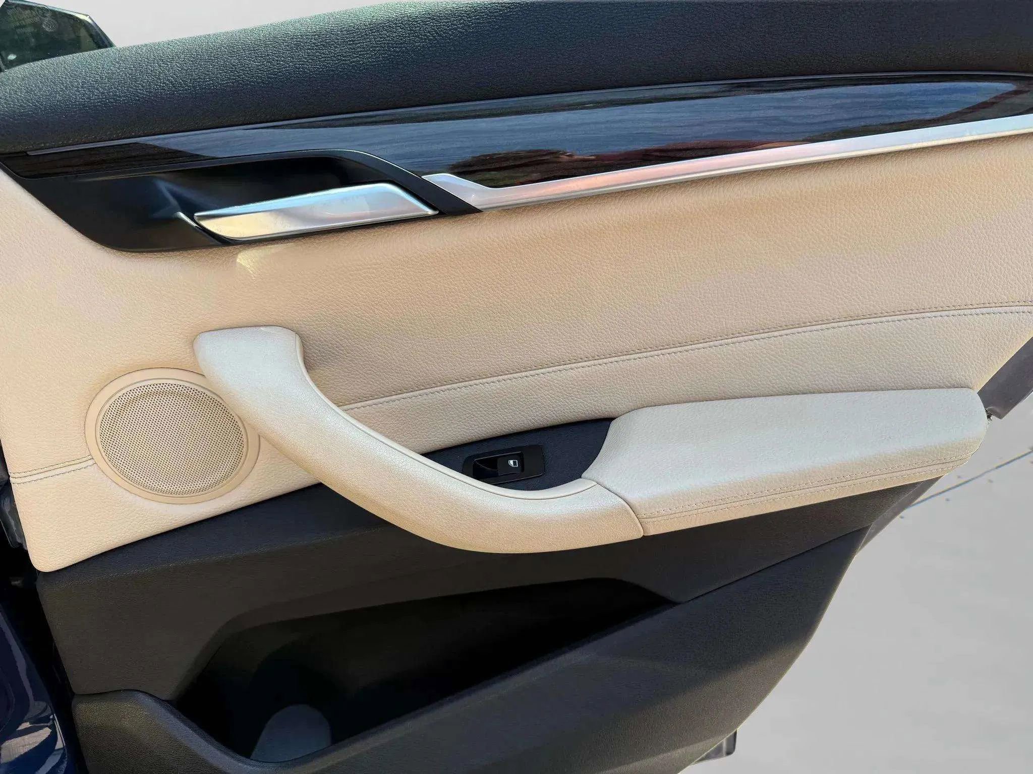 Used 2018 BMW X1 xDrive28i w/ Convenience Package image 14