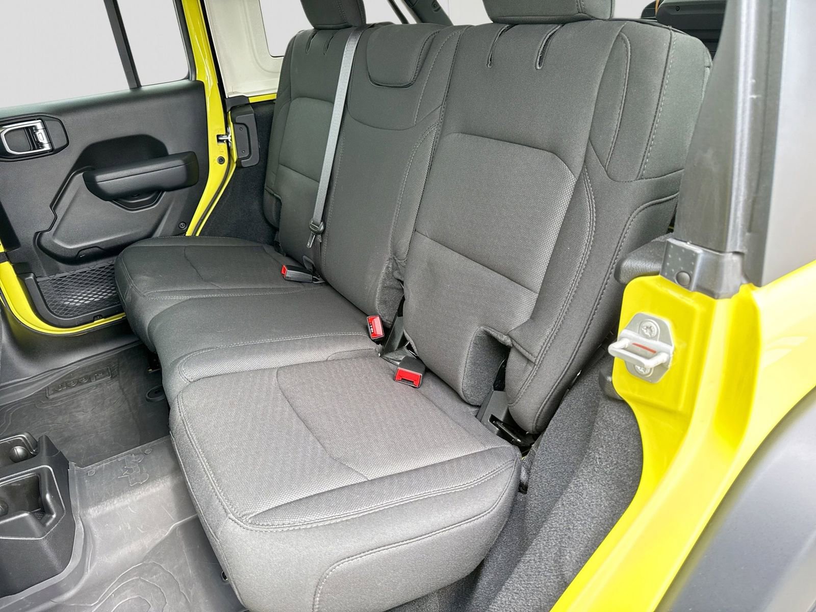 Used 2023 Jeep Wrangler Willys image 19