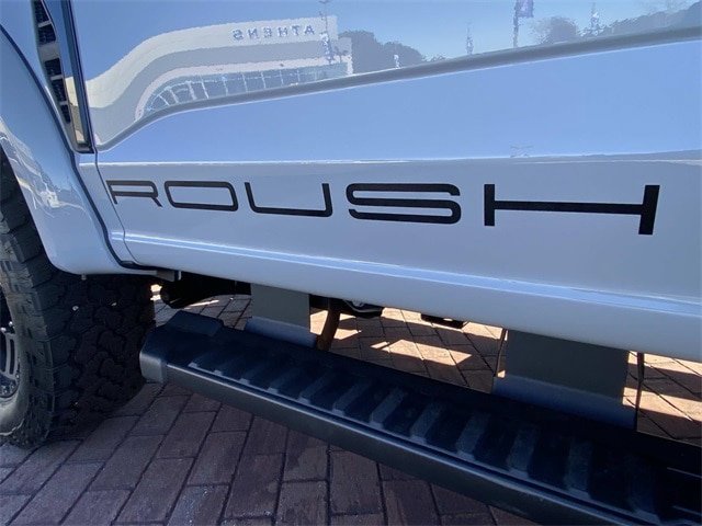 New 2026 Ford F250 Lariat w/ Black Appearance Package image 29