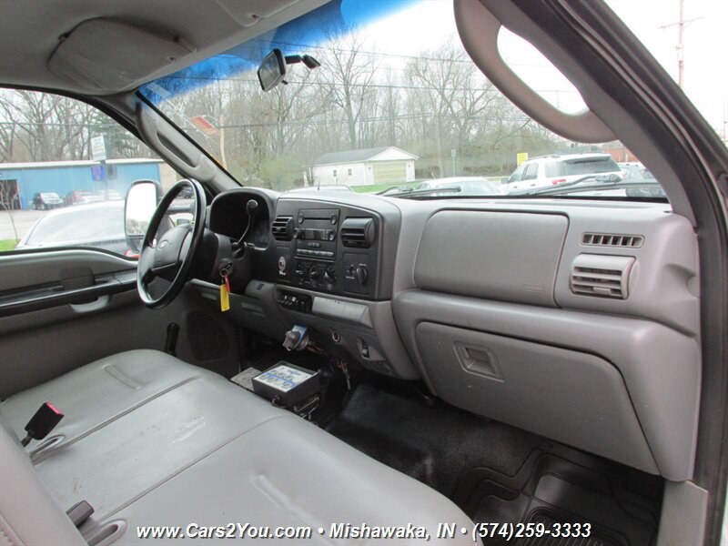 Used 2007 Ford F350 4x4 Regular Cab DRW Super Duty image 25