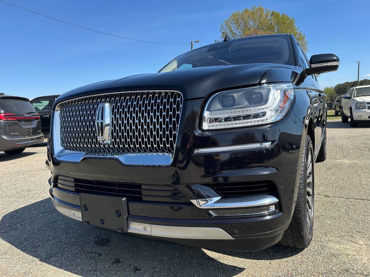 Used 2019 Lincoln Navigator L Reserve image 12