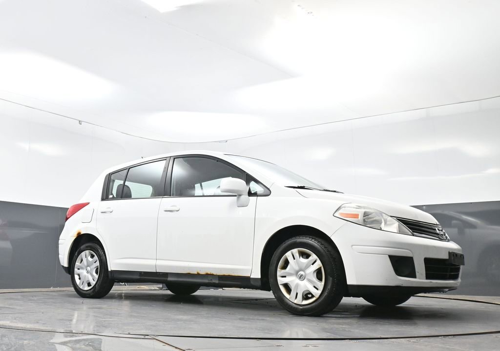 Used 2011 Nissan Versa 1.8 S FWD image 23