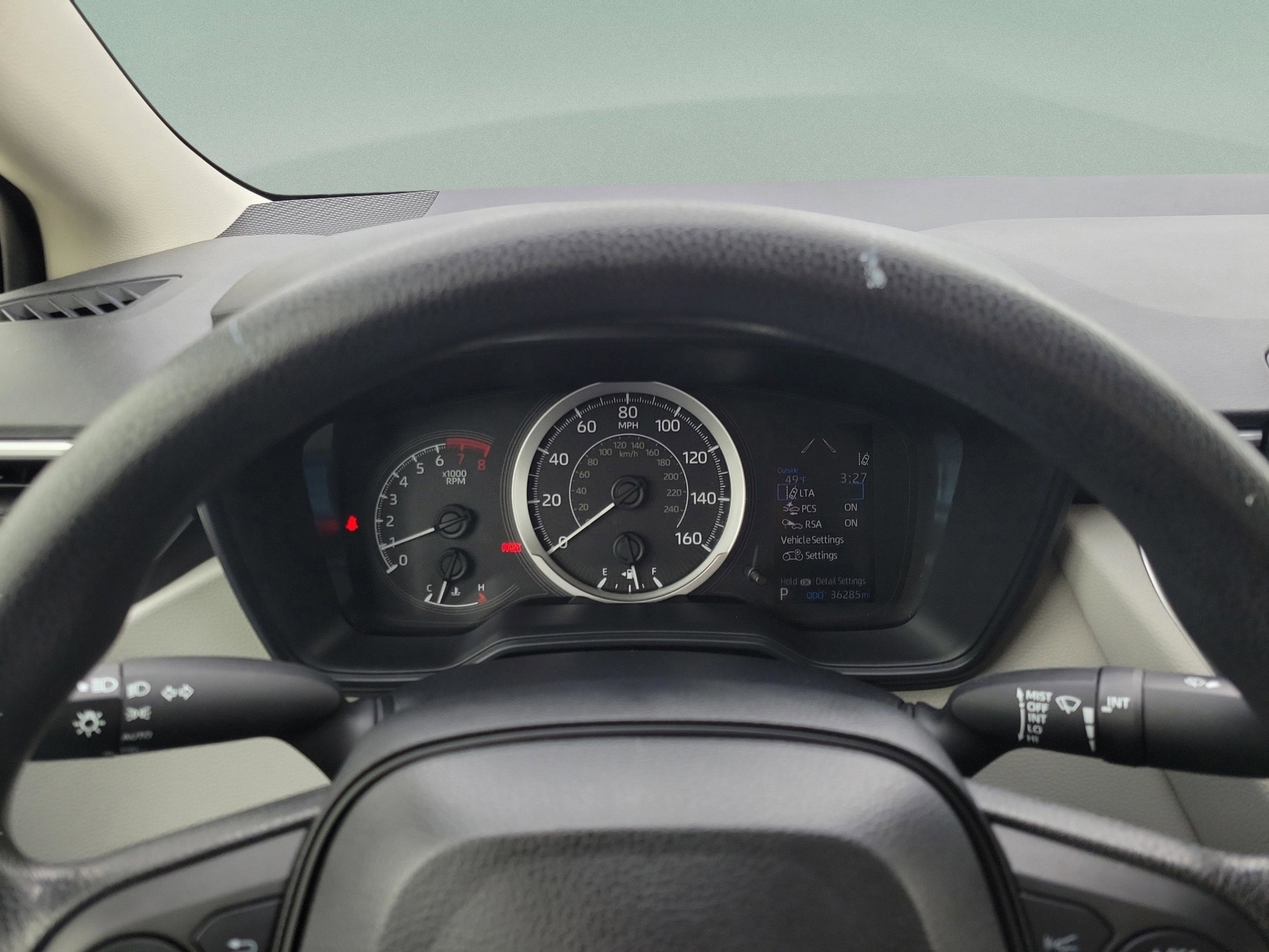 Used 2022 Toyota Corolla LE image 11