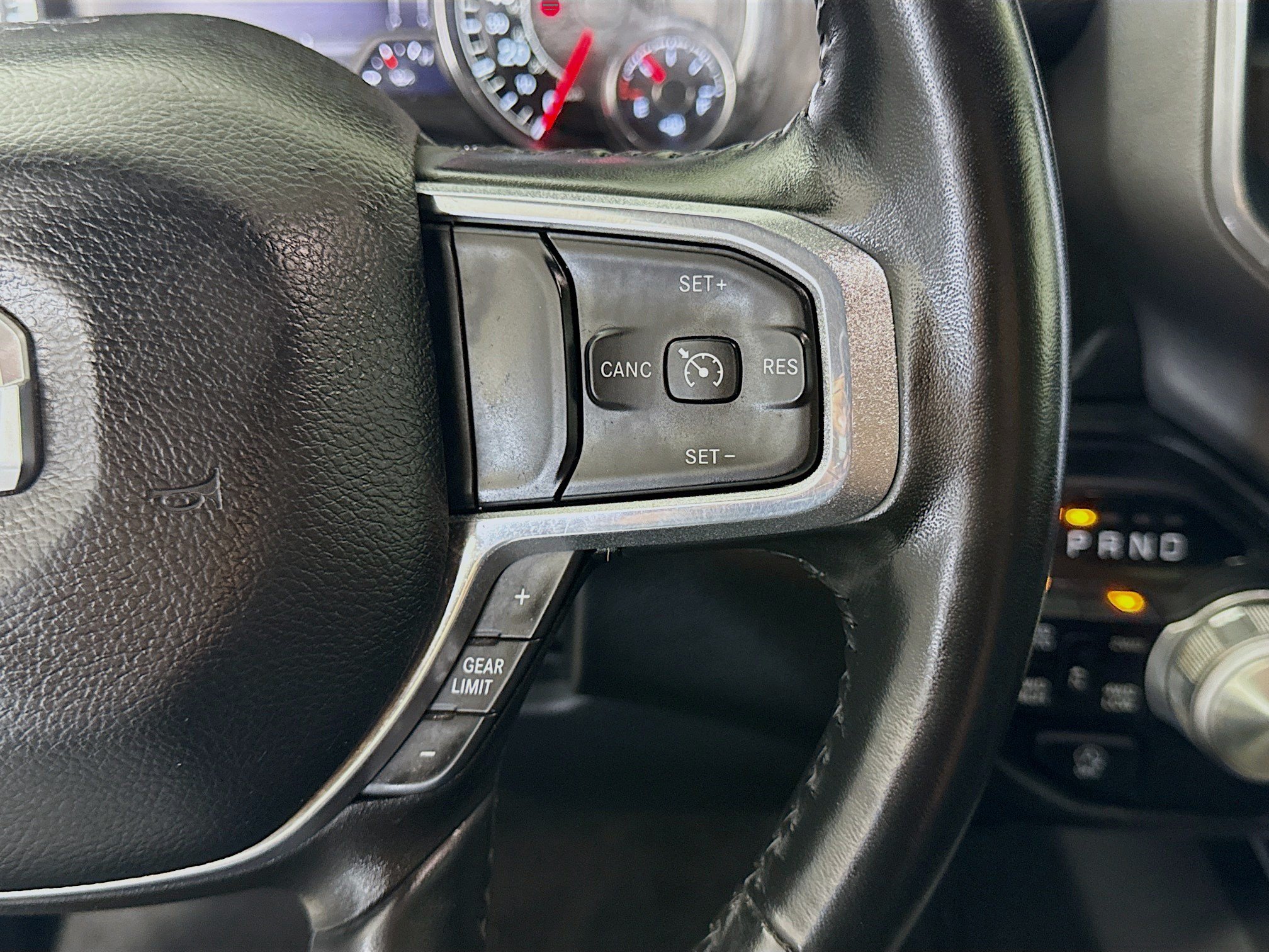 Used 2023 RAM 1500 Laramie AWD/4WD image 15