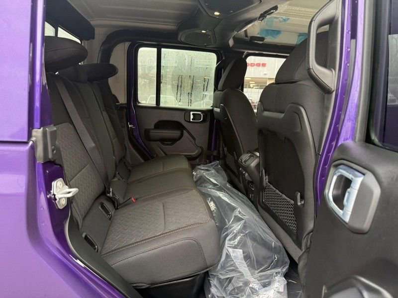 New 2026 Jeep Gladiator Mojave AWD/4WD image 6