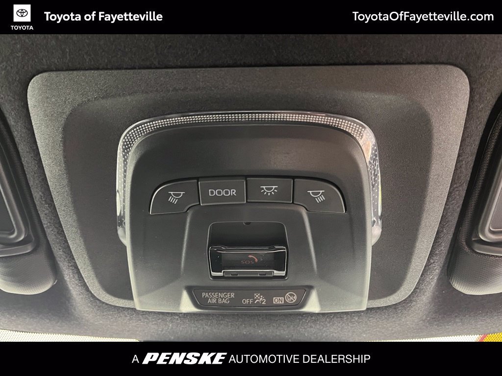Used 2026 Toyota Corolla SE FWD image 27