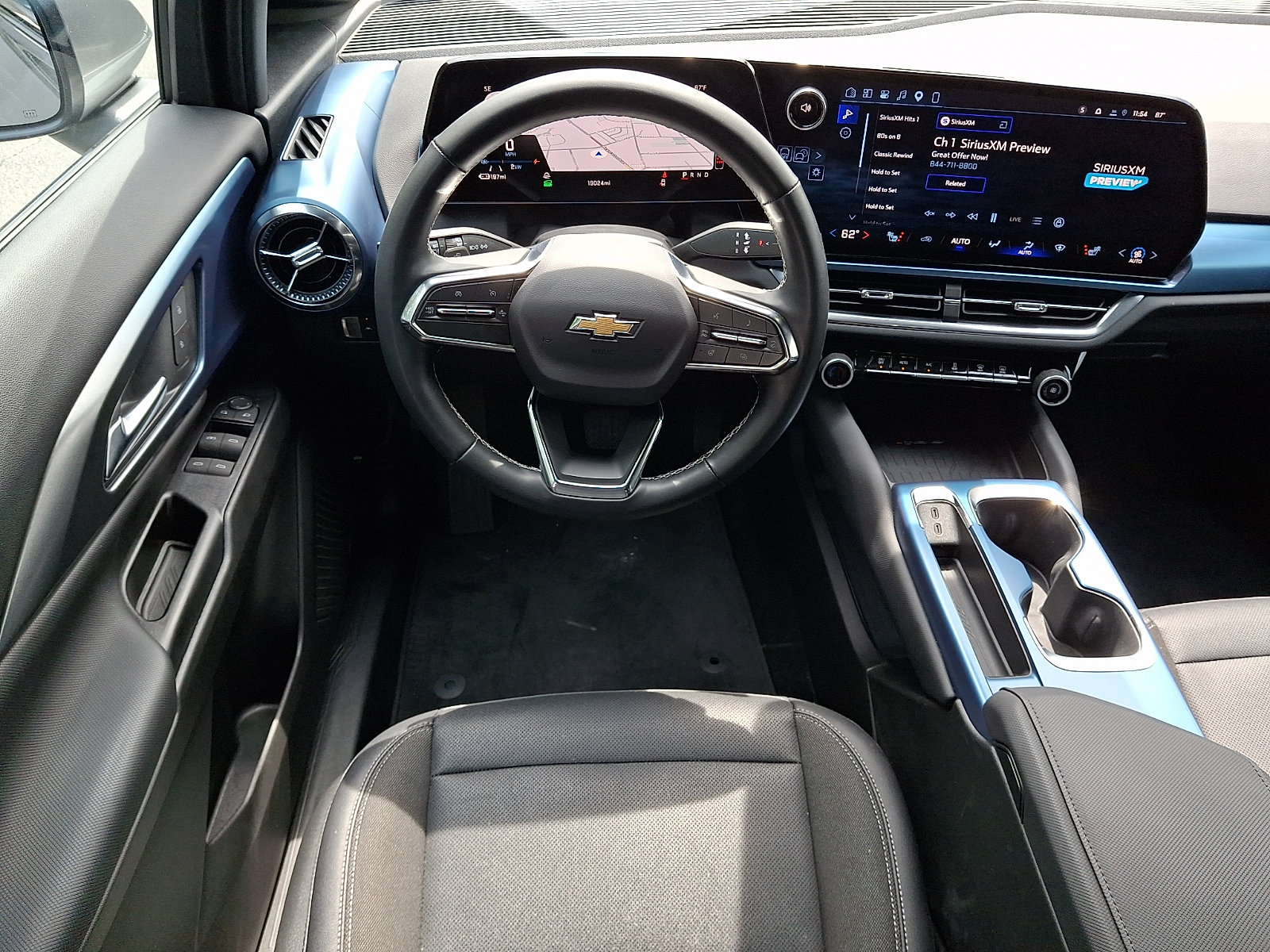 Certified 2025 Chevrolet Equinox EV LT w/ Convenience Package FWD image 13