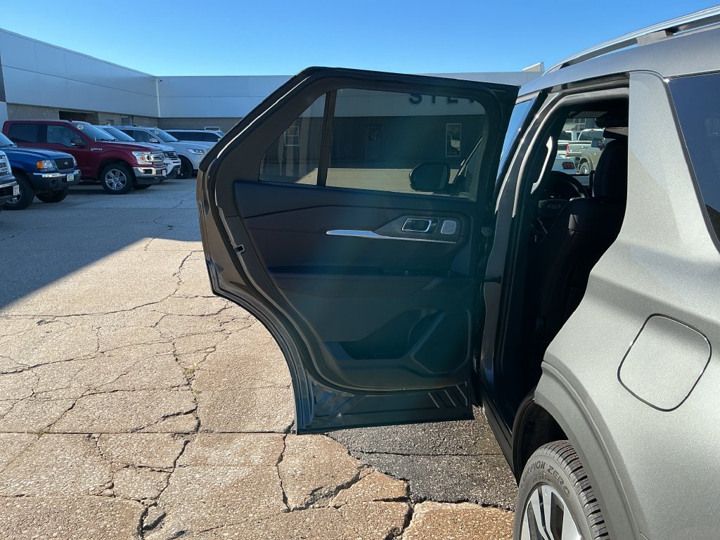 New 2026 Ford Explorer Platinum AWD/4WD image 20