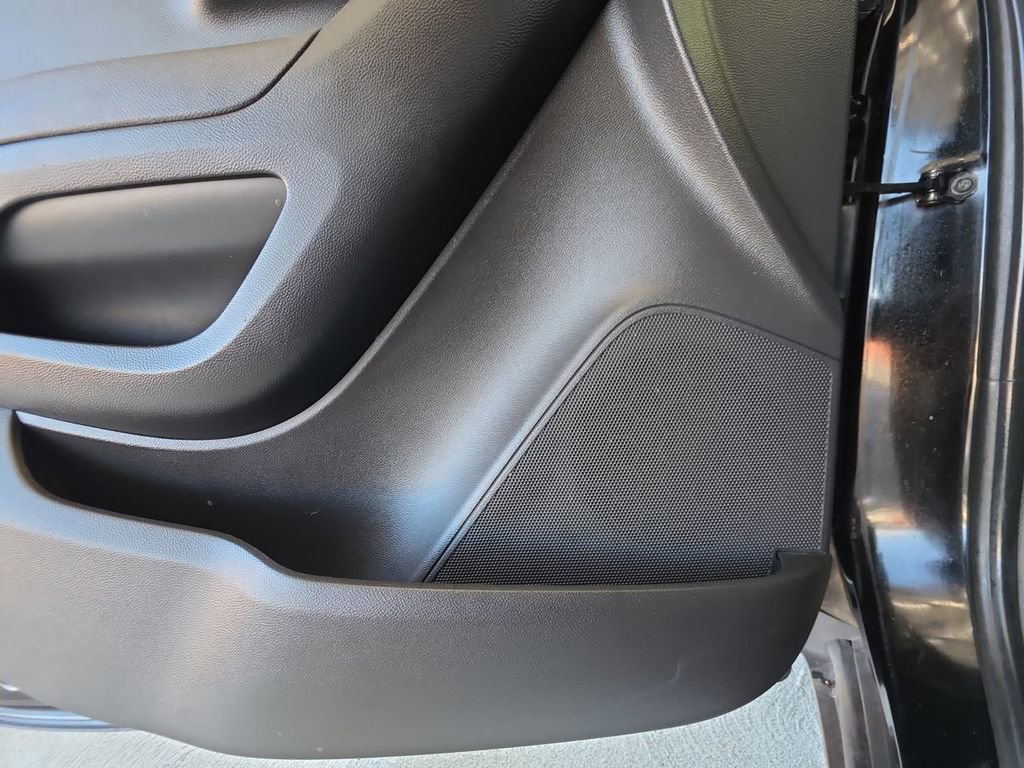 Used 2019 Chevrolet Trax LS image 24