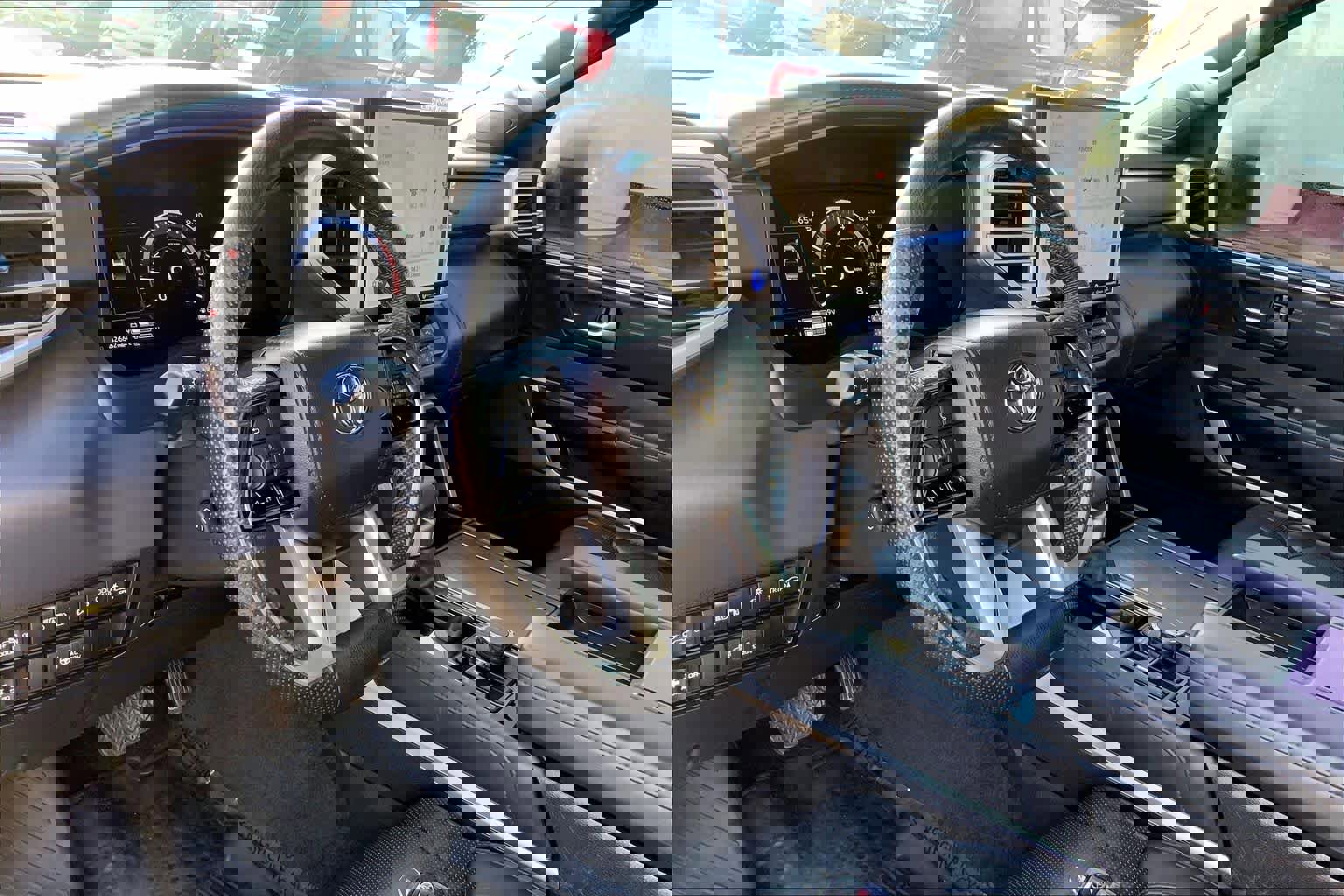 Used 2024 Toyota Tundra Platinum image 17