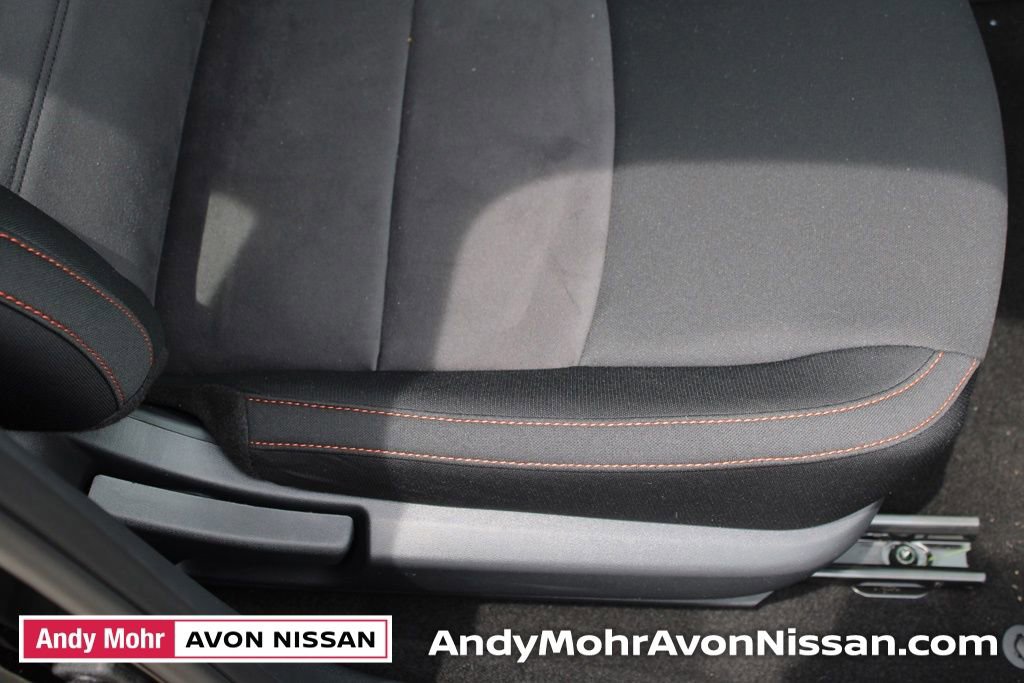 New 2025 Nissan Sentra SR w/ Midnight Edition image 13