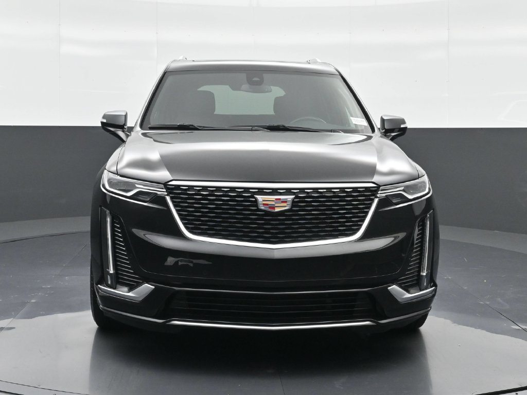 Certified 2025 Cadillac XT6 Premium Luxury FWD image 15