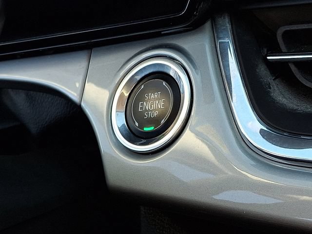Certified 2025 Chevrolet Trax LT FWD image 23