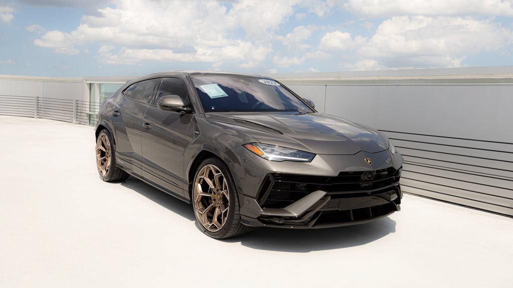 Used 2023 Lamborghini Urus Performante AWD/4WD image 4