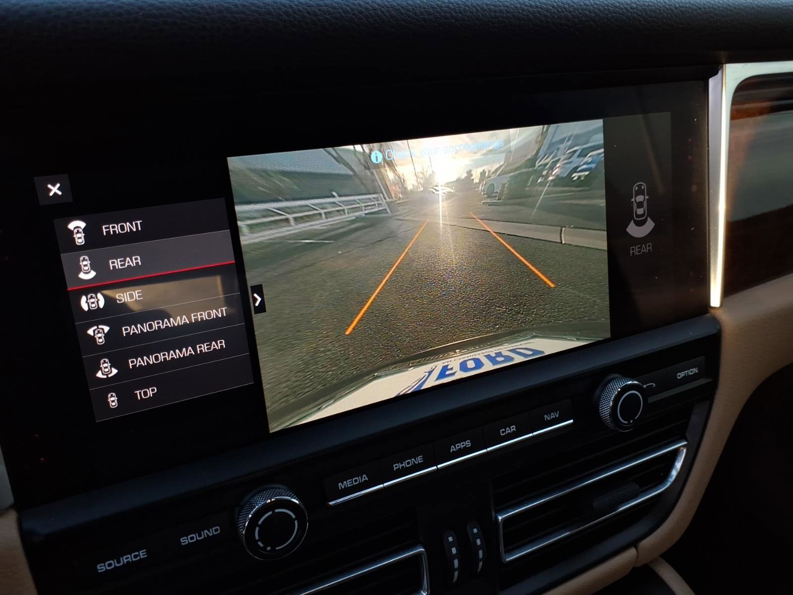 Used 2021 Porsche Macan Base image 23