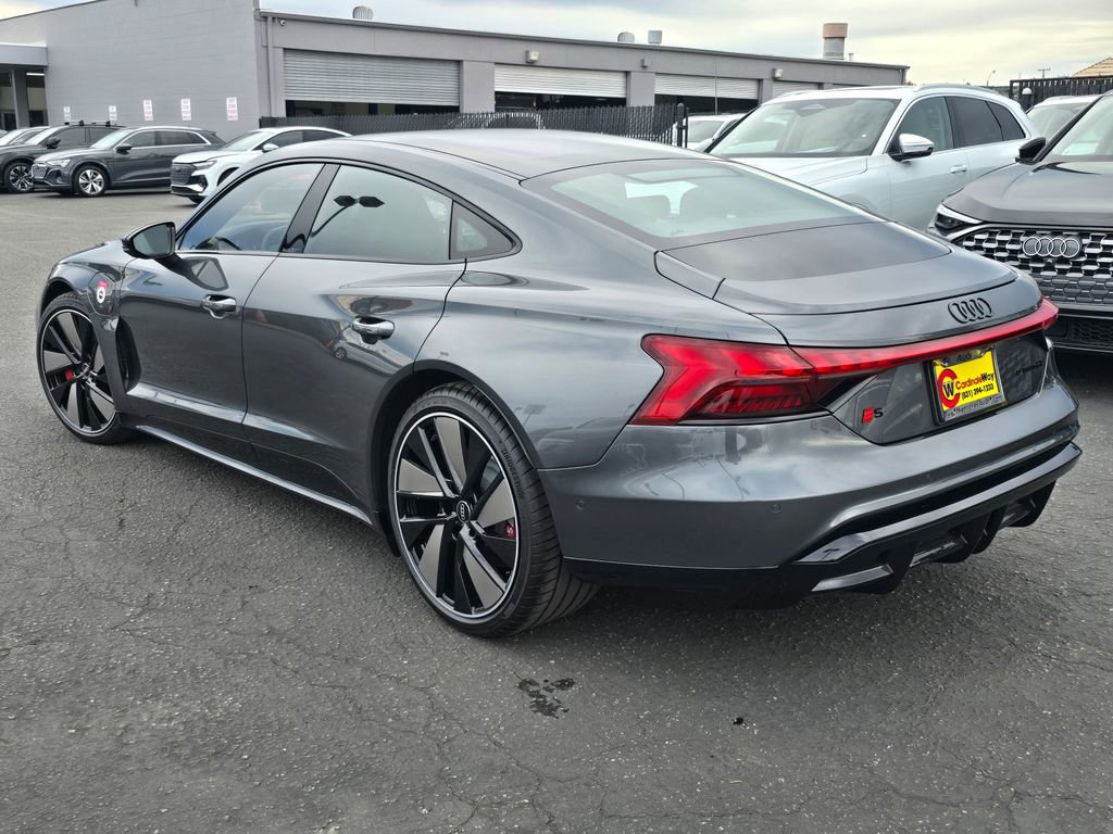 New 2026 Audi S e-tron GT Prestige image 3