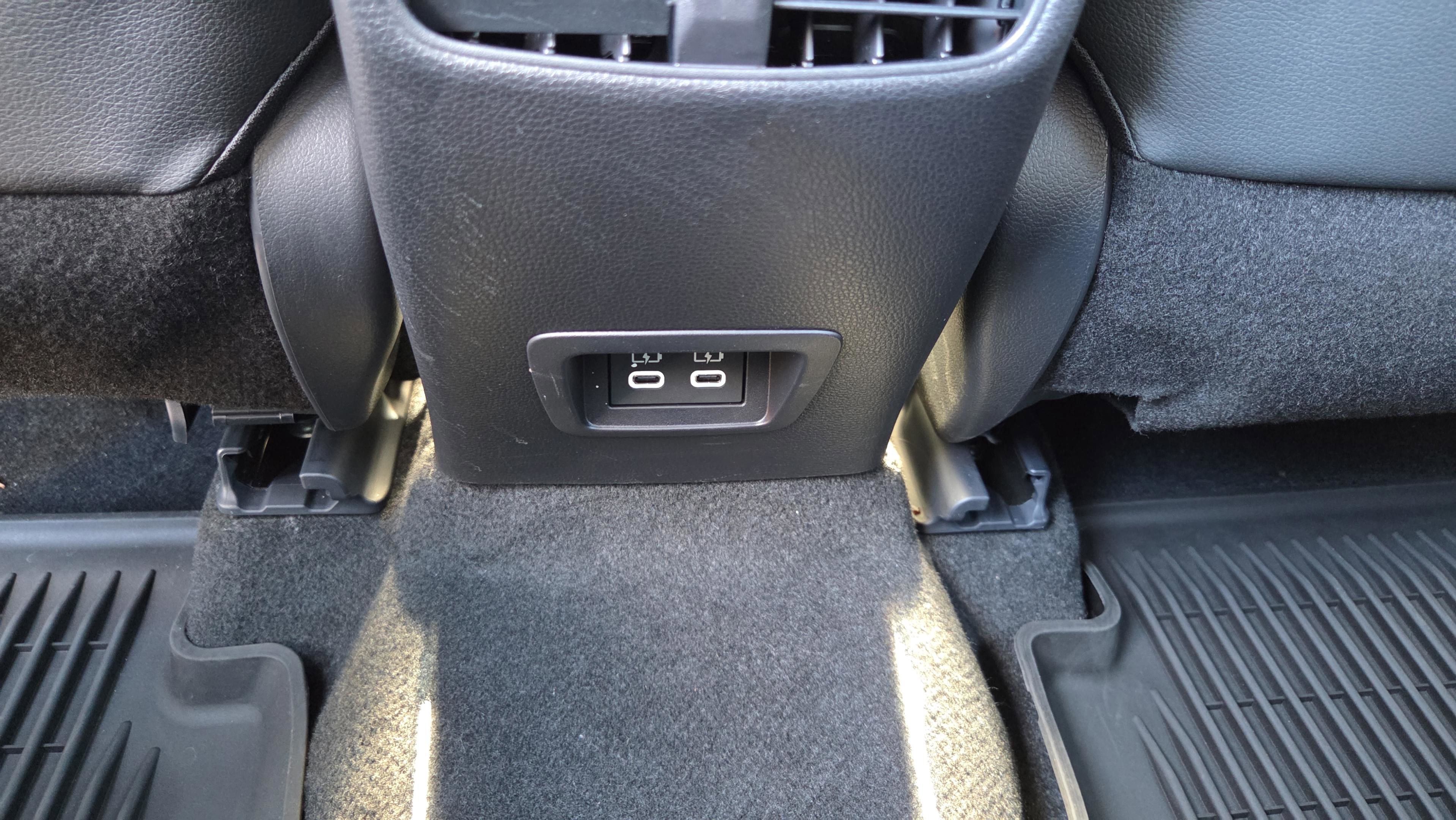 Used 2025 Toyota Corolla Cross AWD Hybrid w/ Convenience Package image 12
