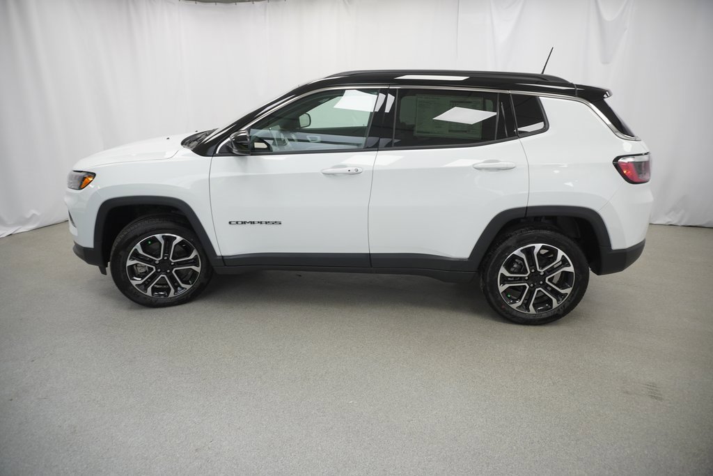 Certified 2024 Jeep Compass Limited w/ Sun and Sound Group image 17