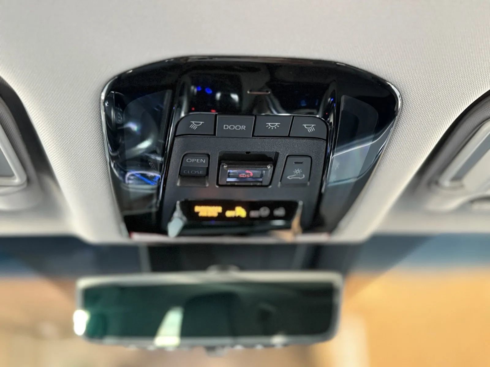 Used 2021 Toyota Venza Limited w/ Advanced Technology Package image 37