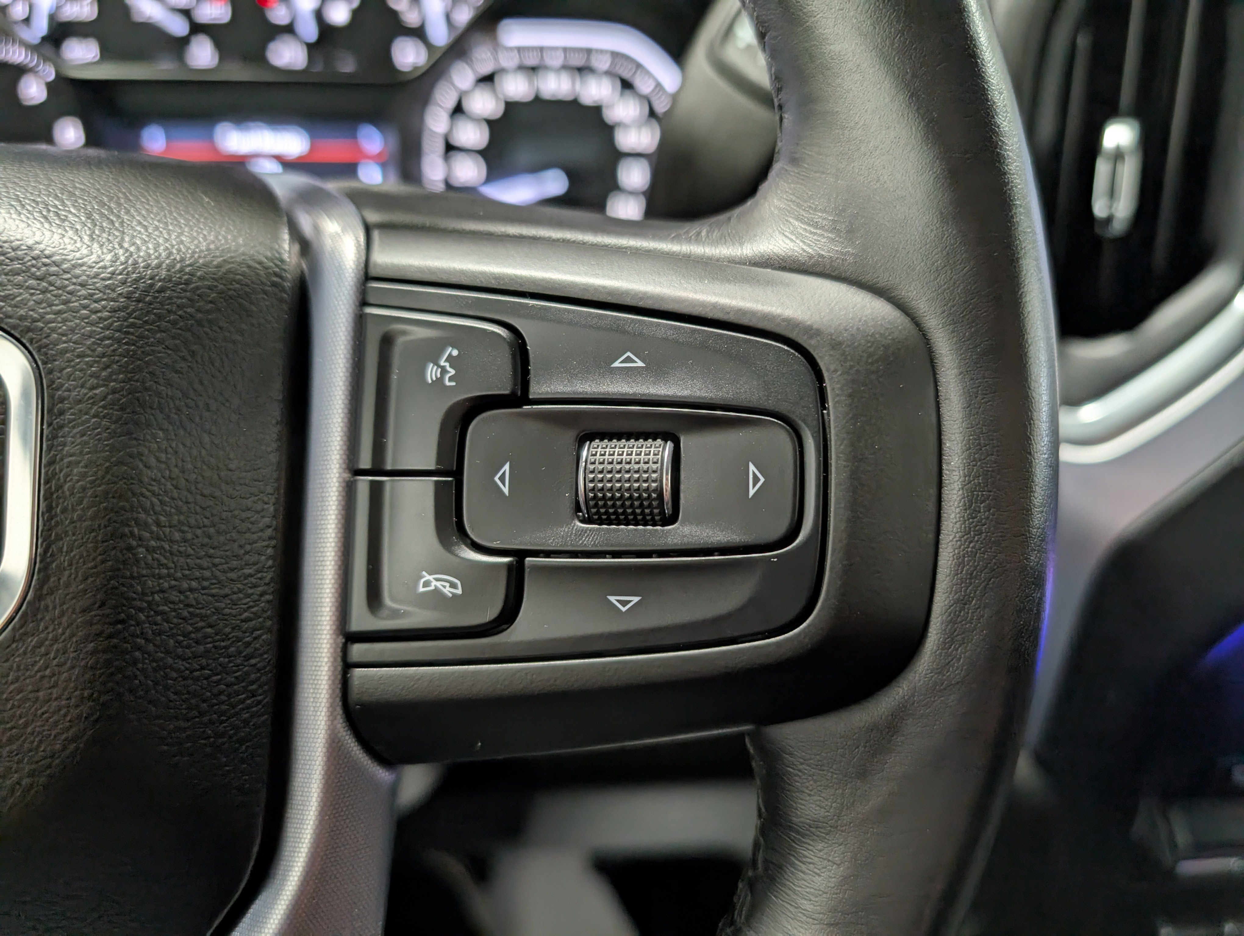 Used 2020 GMC Sierra 1500 SLT w/ SLT Convenience Package AWD/4WD image 24