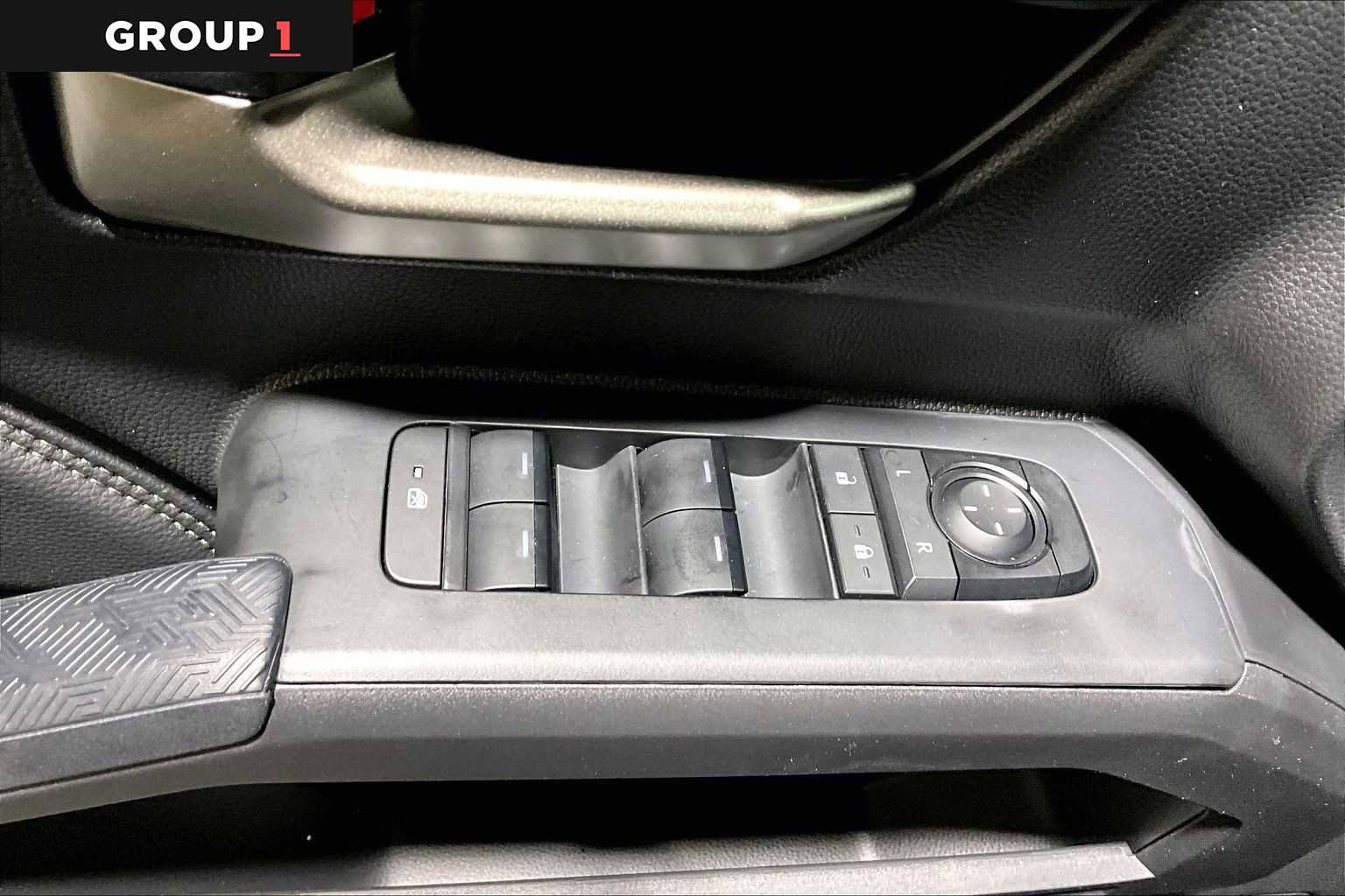 Certified 2025 Toyota Tacoma Limited image 36