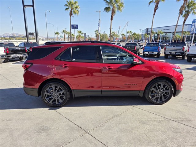 Used 2022 Chevrolet Equinox RS w/ RS Leather Package image 7