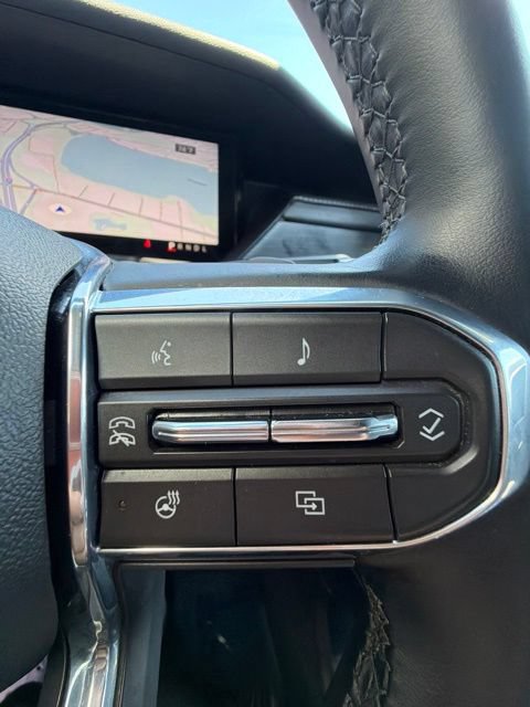 Used 2026 GMC Acadia Elevation w/ Elevation Premium Package AWD/4WD image 16