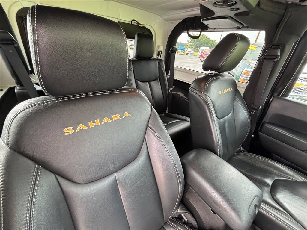 Used 2015 Jeep Wrangler Sahara w/ Connectivity Group image 18
