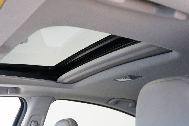 Used 2022 Honda HR-V EX-L image 6