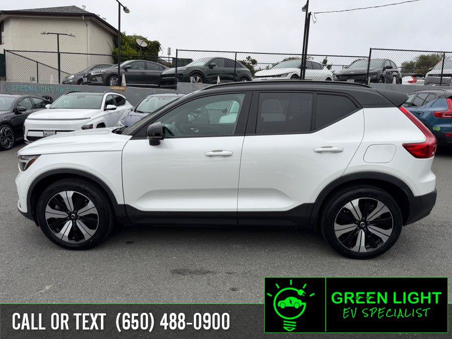 Used 2023 Volvo XC40 Recharge Plus AWD/4WD image 8