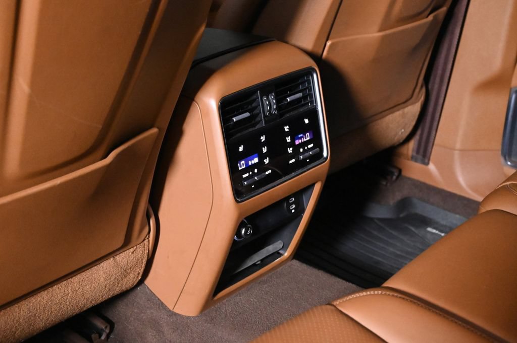 Certified 2023 Porsche Cayenne Turbo S AWD/4WD image 20