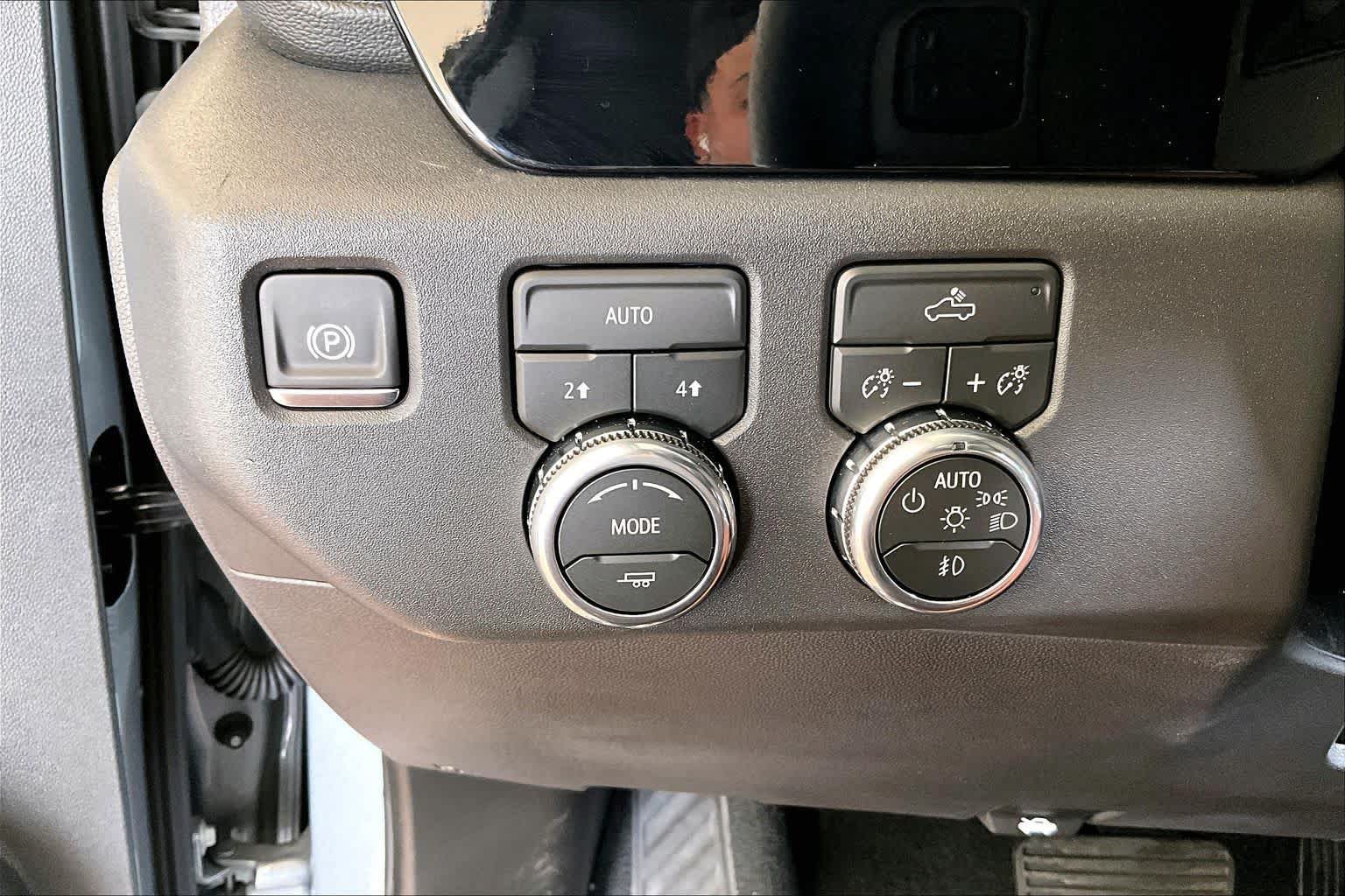 Used 2026 GMC Sierra 1500 Elevation AWD/4WD image 33