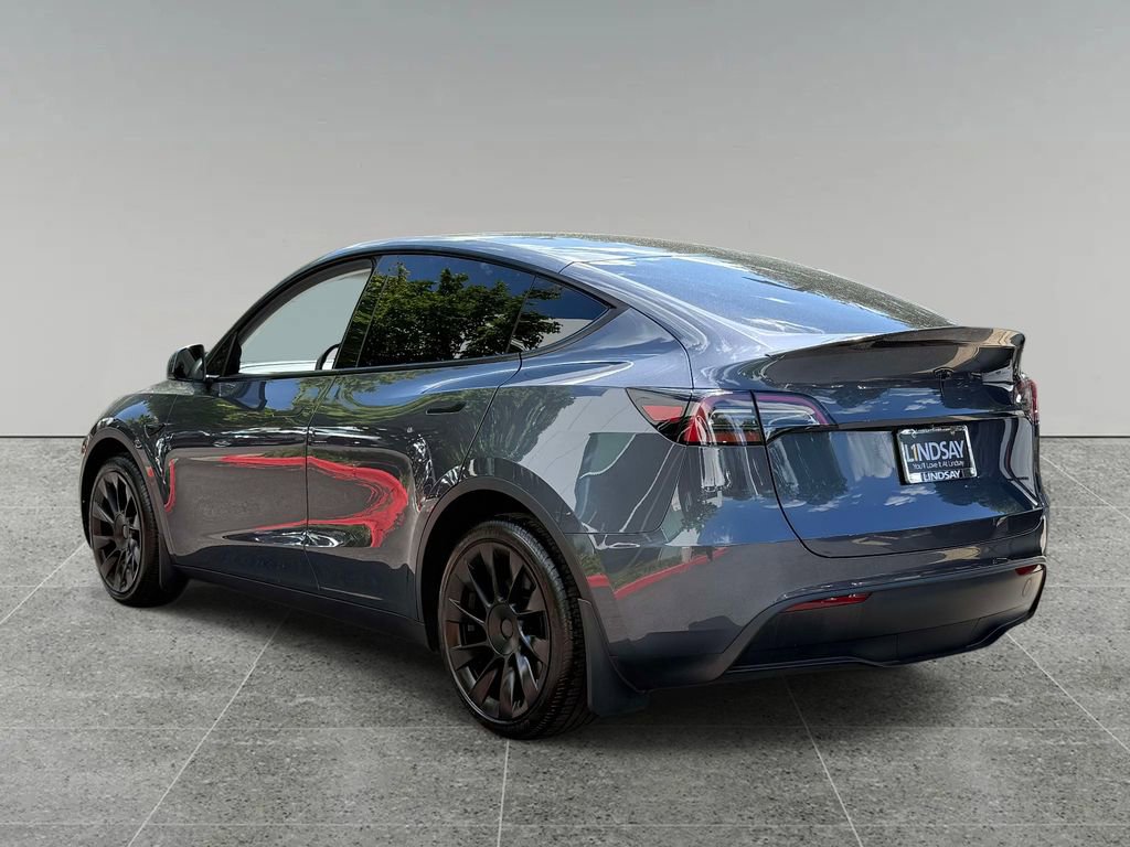Used 2024 Tesla Model Y Long Range AWD/4WD image 12