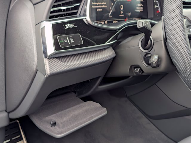New 2027 Audi SQ8 Prestige AWD/4WD image 9