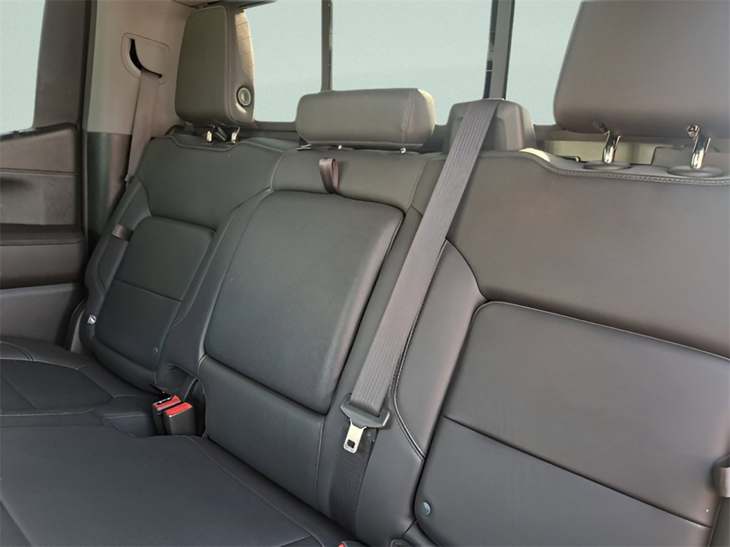 Used 2022 GMC Sierra 1500 SLT w/ SLT Premium Package image 21