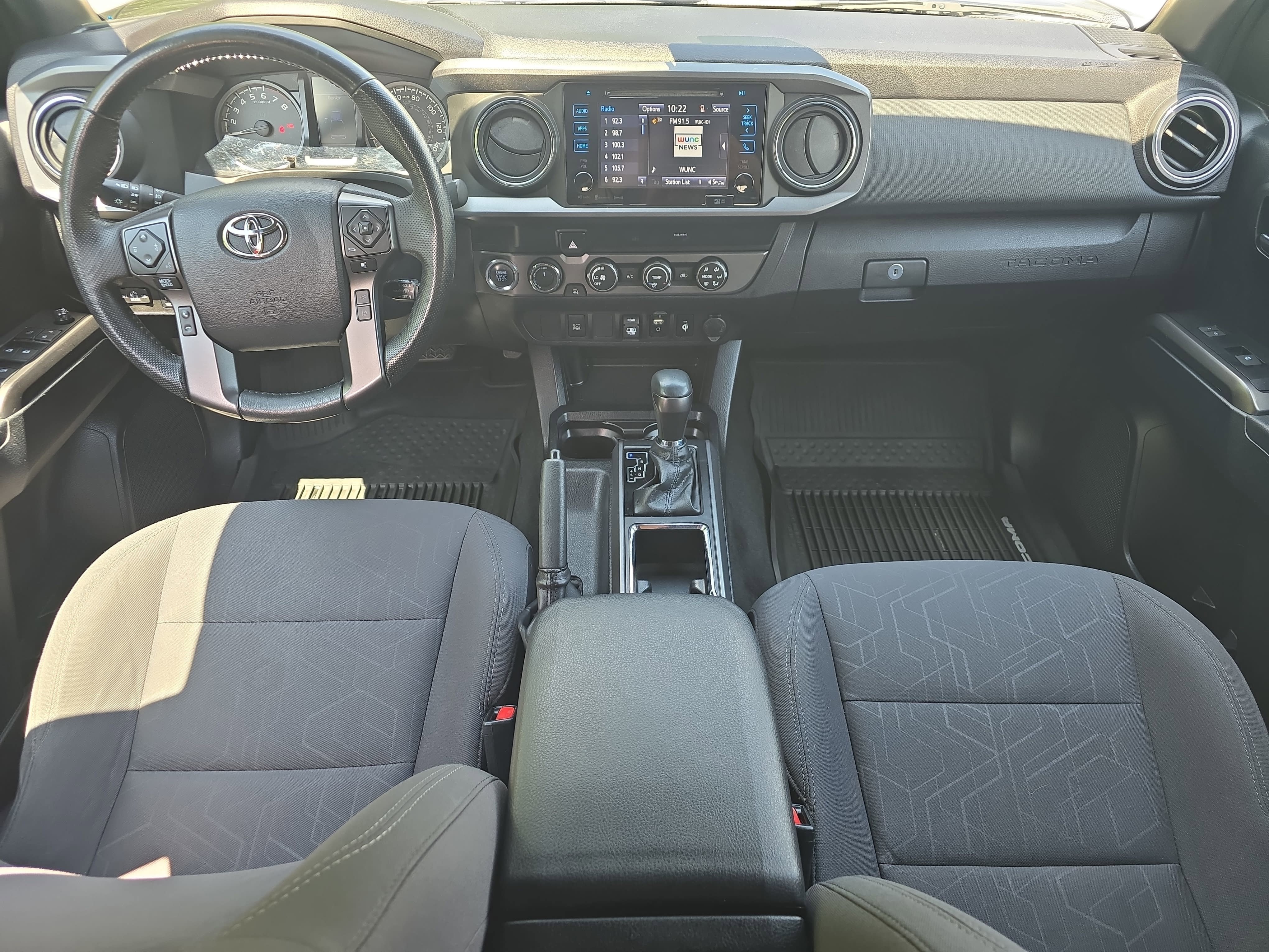 Used 2019 Toyota Tacoma TRD Sport AWD/4WD image 9