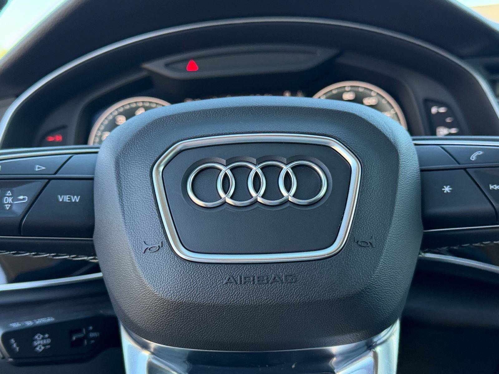 Used 2022 Audi Q8 Premium Plus w/ Premium Plus Package AWD/4WD image 33