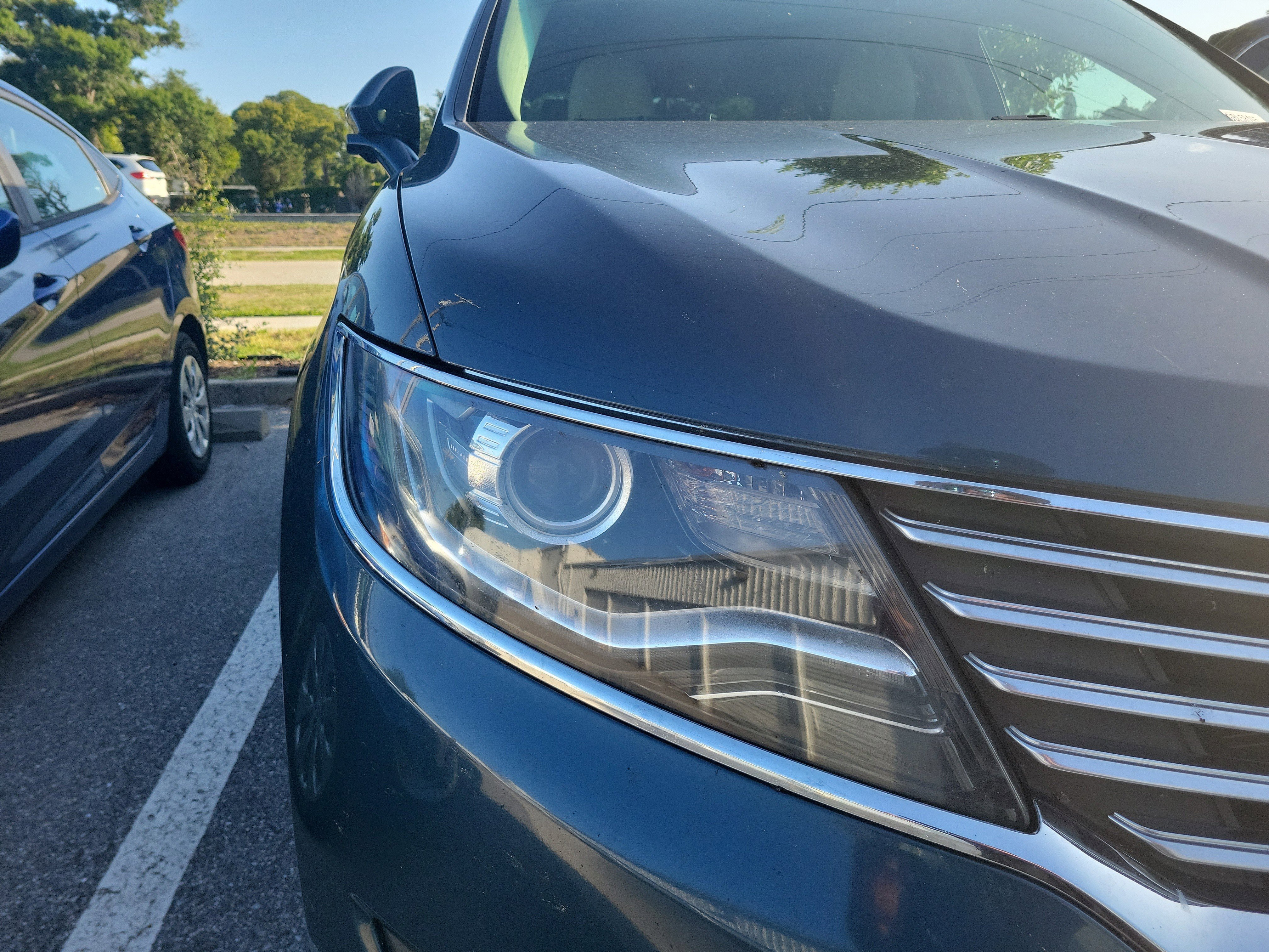 Used 2016 Lincoln MKX Reserve w/ Technology Package AWD/4WD image 7