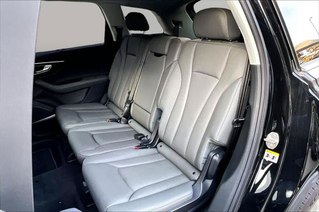 Certified 2025 Audi Q7 3.0T Premium Plus AWD/4WD image 19