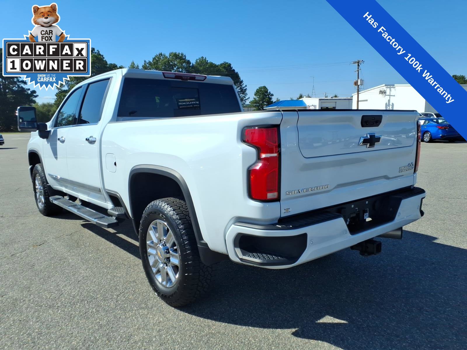 Used 2026 Chevrolet Silverado 2500 High Country w/ Technology Package AWD/4WD image 3