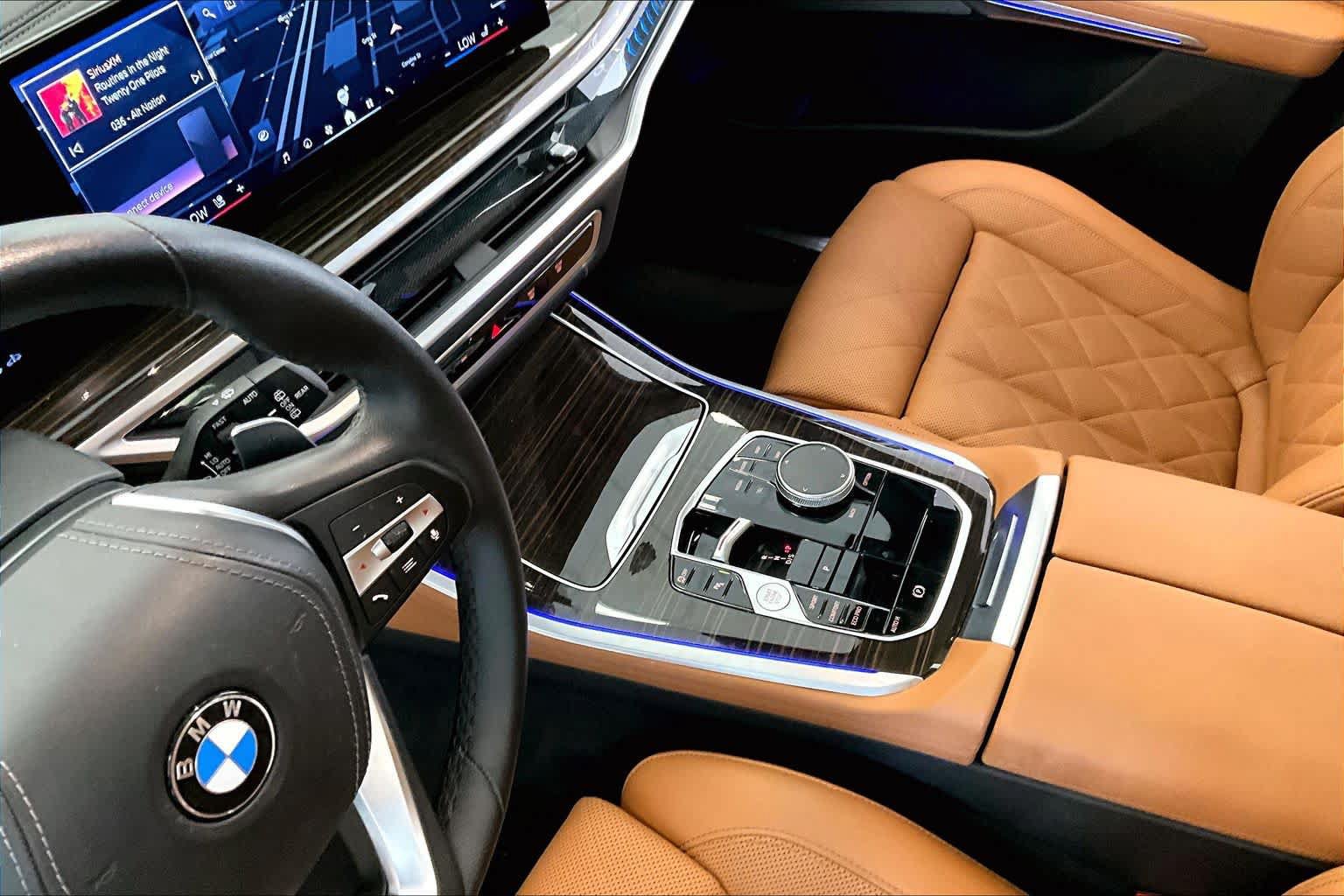 Used 2024 BMW X5 sDrive40i w/ Premium Package RWD image 15