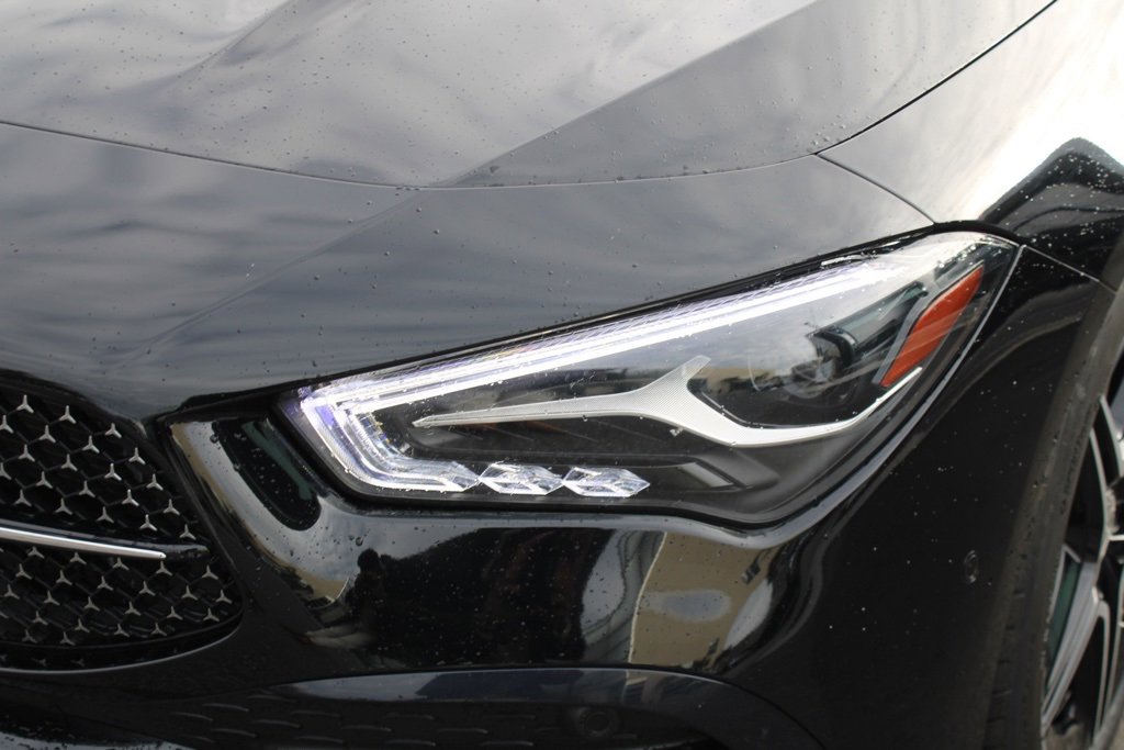 Used 2024 Mercedes-Benz CLA 250 image 11